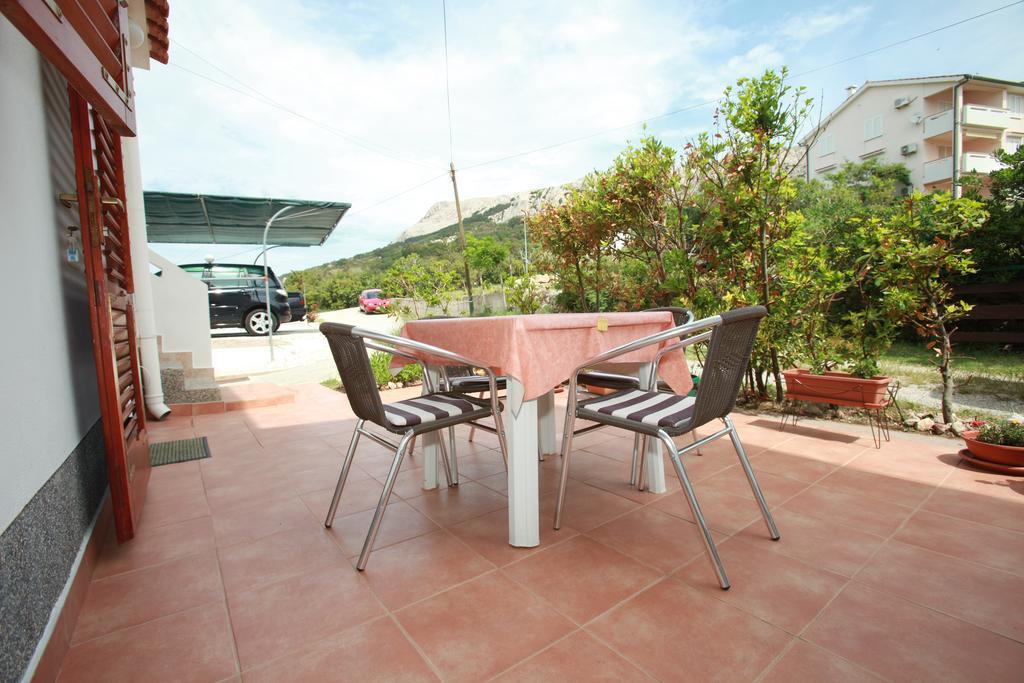 Apartments Reljic With Terrace Baška Exterior foto